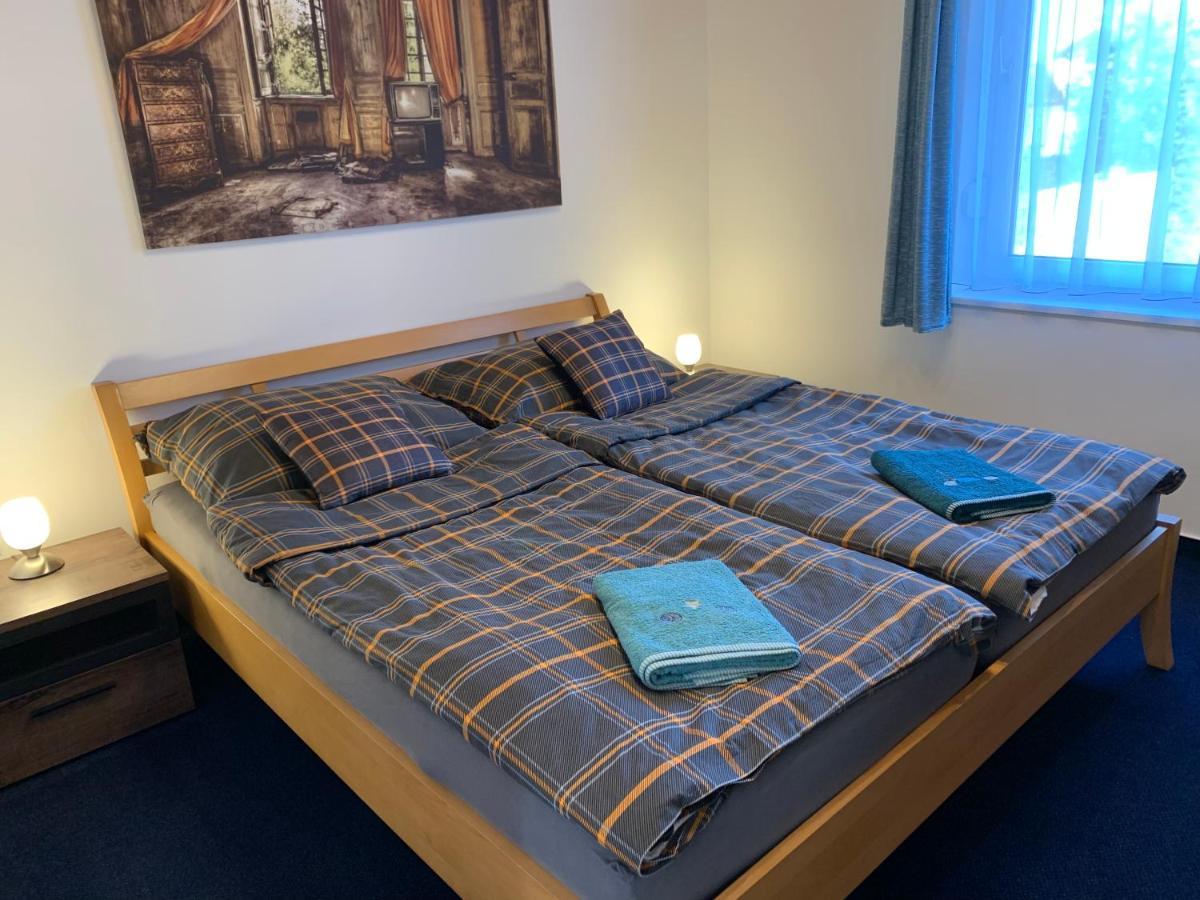Apartman Tinasol Mosonmagyaróvár Exteriör bild