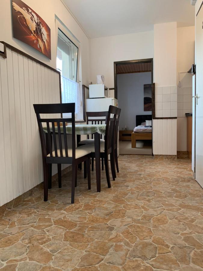 Apartman Tinasol Mosonmagyaróvár Exteriör bild